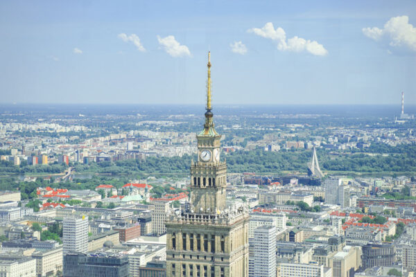 Panorama miasta z tarasu widokowego na budynku Varso.