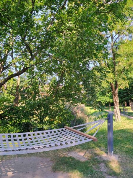 Katarzyna Wszeborowska Hamak Park Cietrzewia